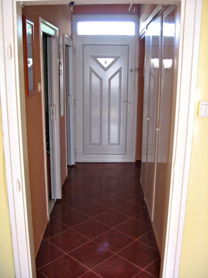 Startpont Apartman Печ Екстер'єр фото